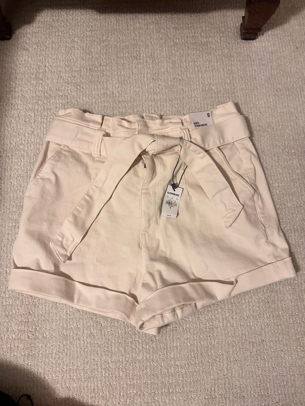 NWT Express Extreme High-Rise Tie-Waist Paperbag Shorts in Cream
